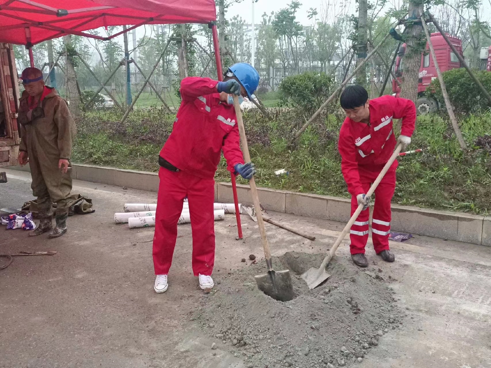 珠晖管道疏通哪家好】及时进行市政管道清淤